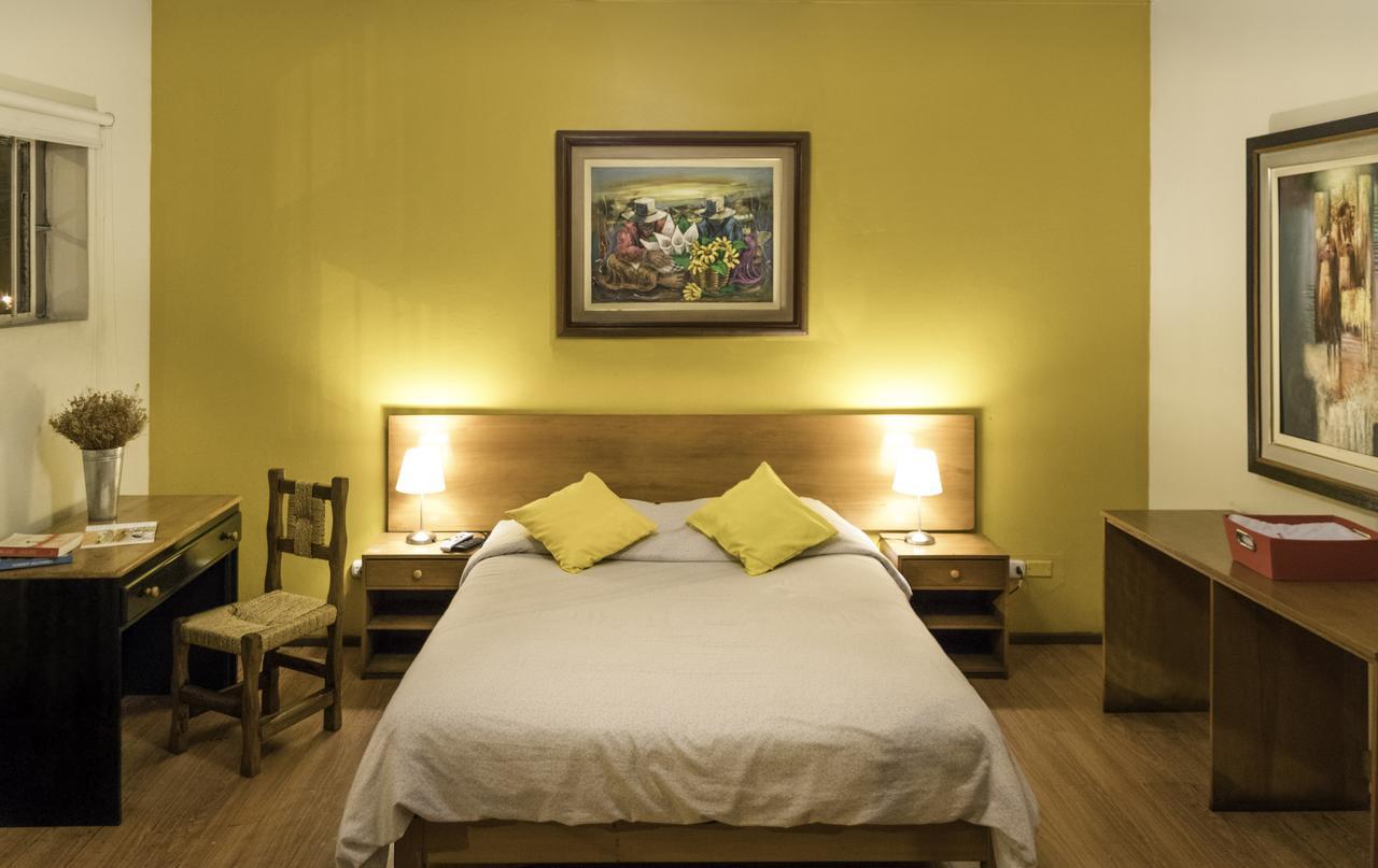 Flying Dog Hostel Лима Екстериор снимка